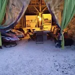 خيمة فخمة Luxe Safarilodgetent Met Boxspring Bedden *